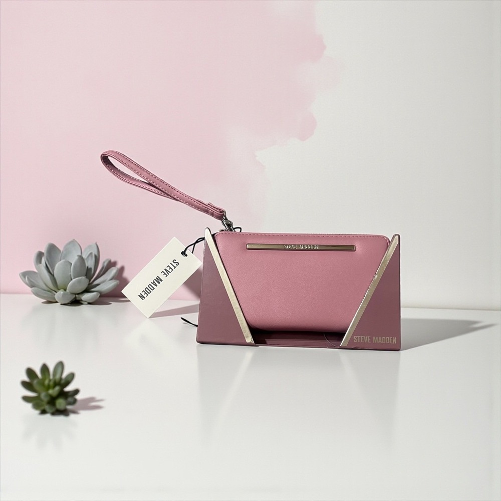 Steve Madden Pink Zip Around Wallet Wristlet Card Holder‎ Clutch
